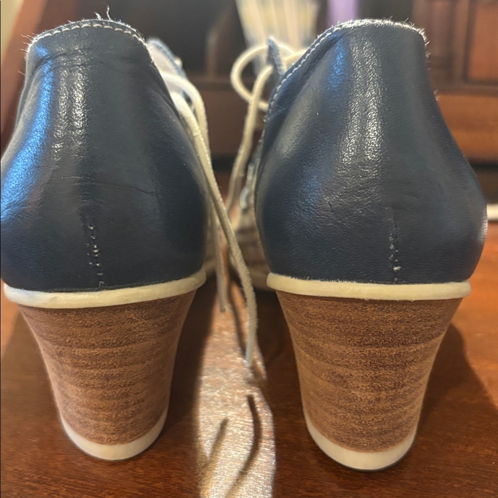 Brako Anatomics Collection Blue and White Shoes - Picture 5 of 6